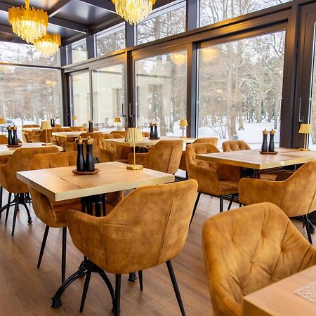 Hotel Legend Parnu Ngoại thất bức ảnh