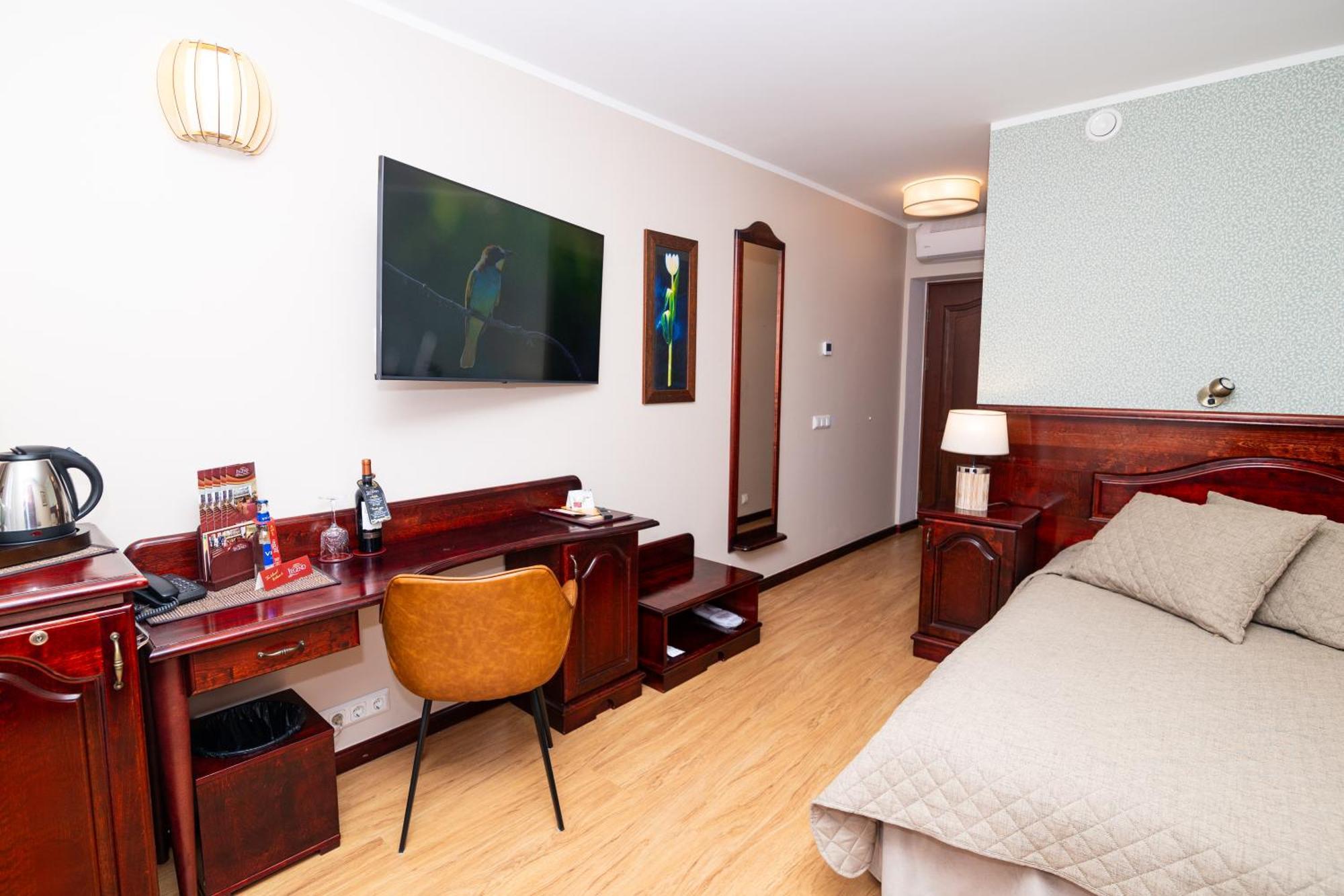 Hotel Legend Parnu Ngoại thất bức ảnh