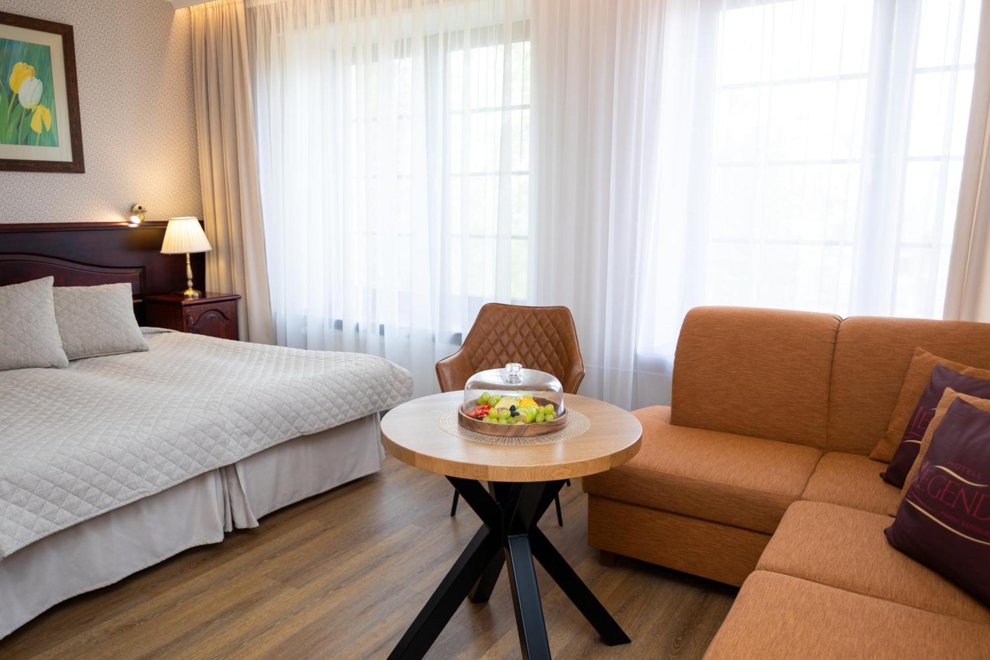 Hotel Legend Parnu Ngoại thất bức ảnh