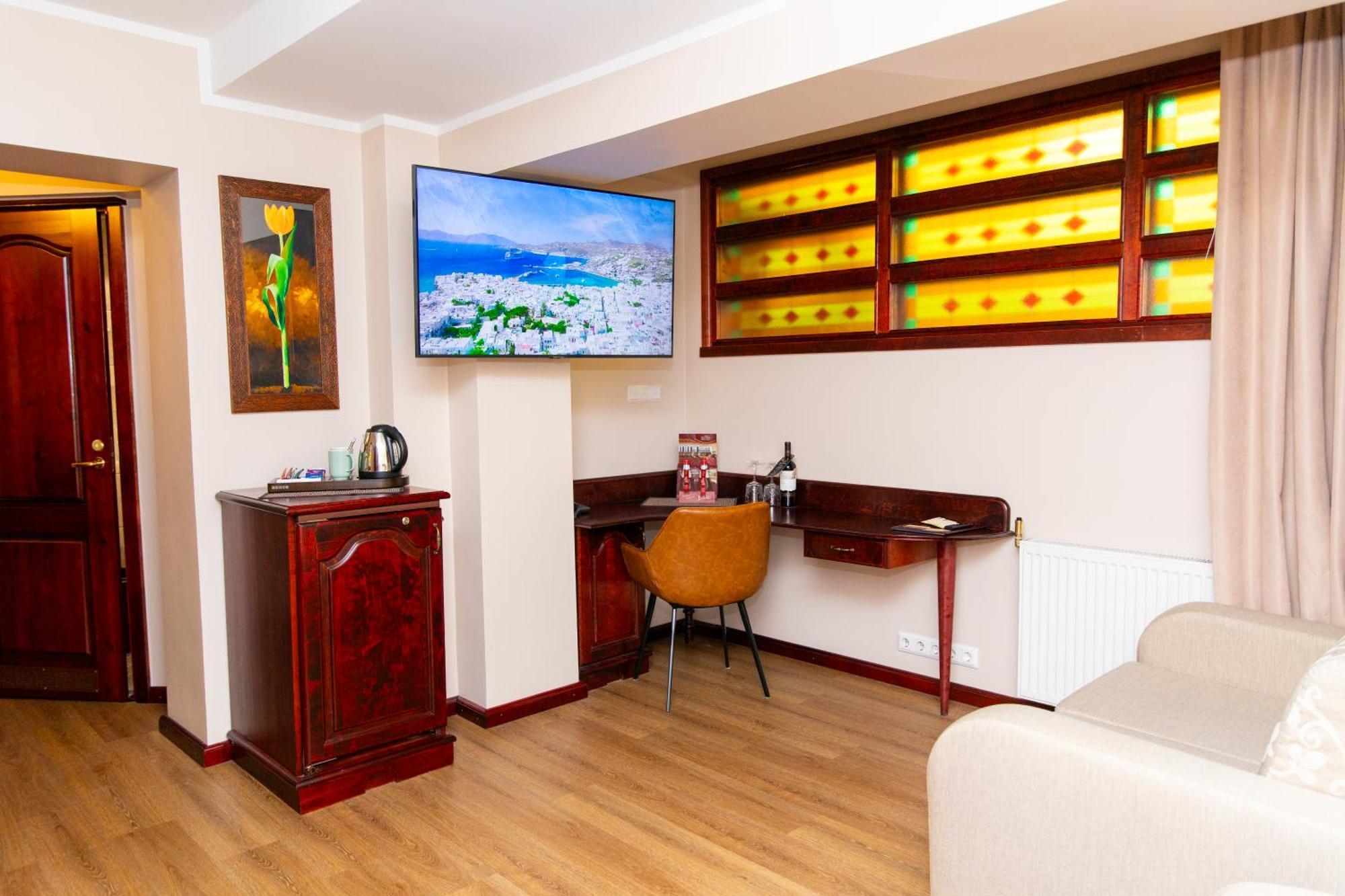 Hotel Legend Parnu Ngoại thất bức ảnh