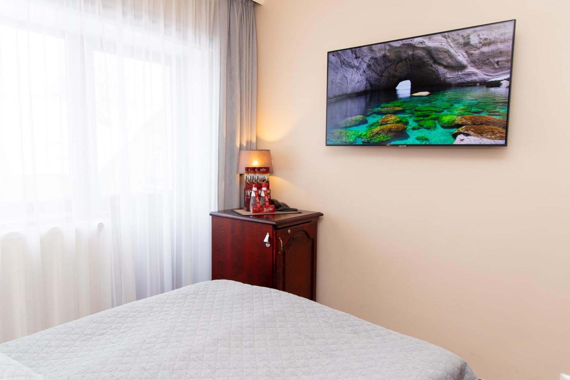 Hotel Legend Parnu Ngoại thất bức ảnh