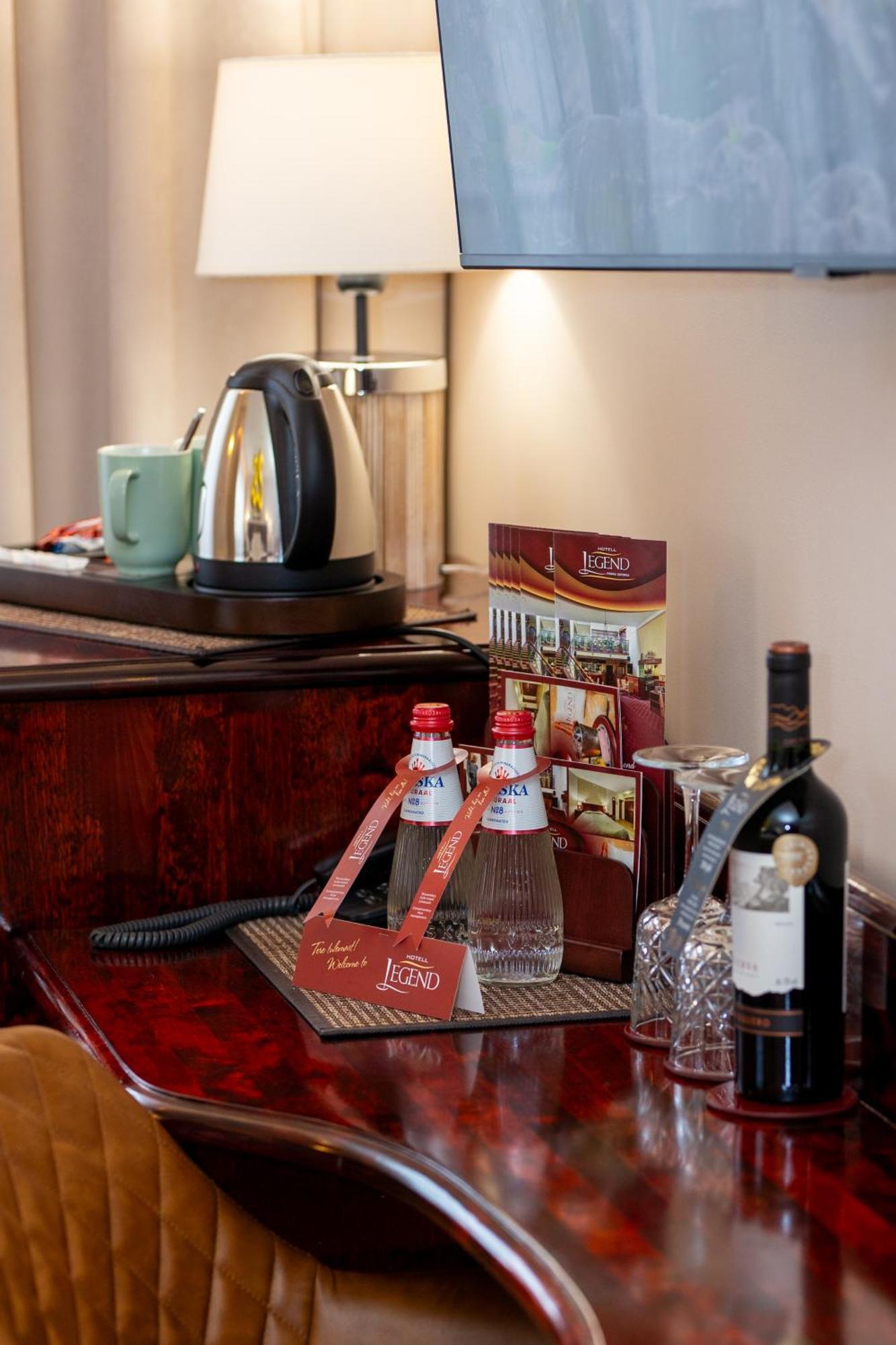 Hotel Legend Parnu Ngoại thất bức ảnh